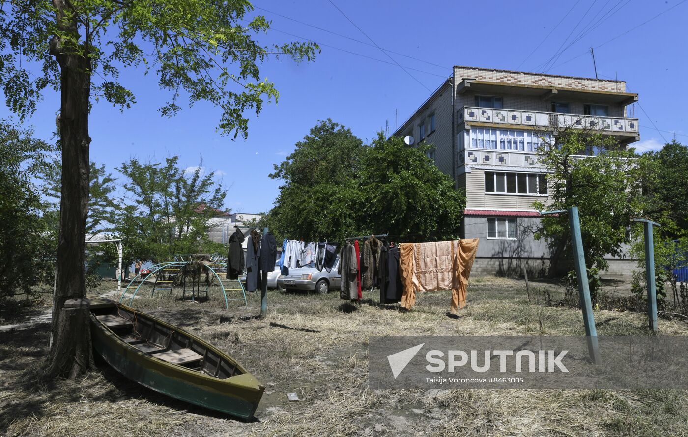 Russia Ukraine Kakhovka HPP Destruction Daily Life