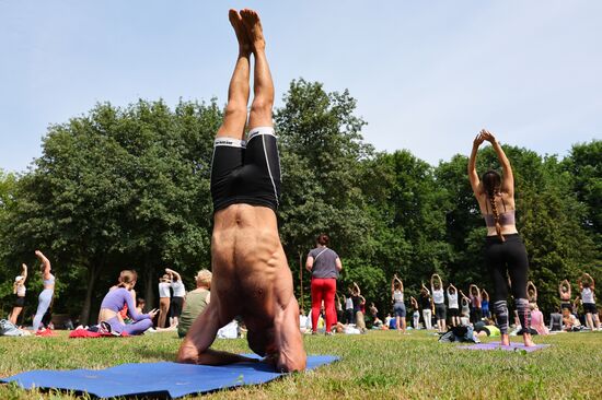 Russia Yoga Marathon