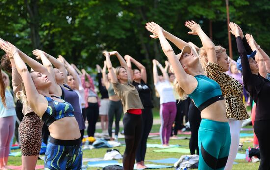 Russia Yoga Marathon