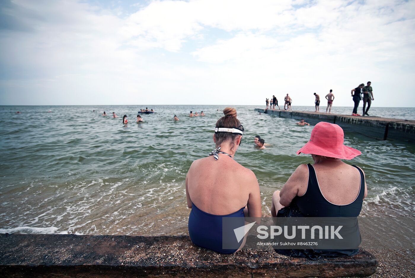 Russia DPR Daily Life