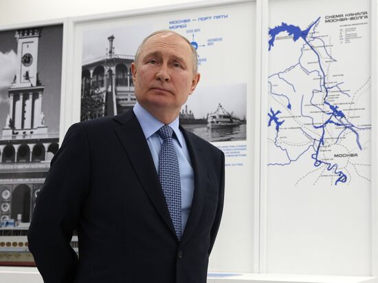Russia Putin Inland Water Transport Development
