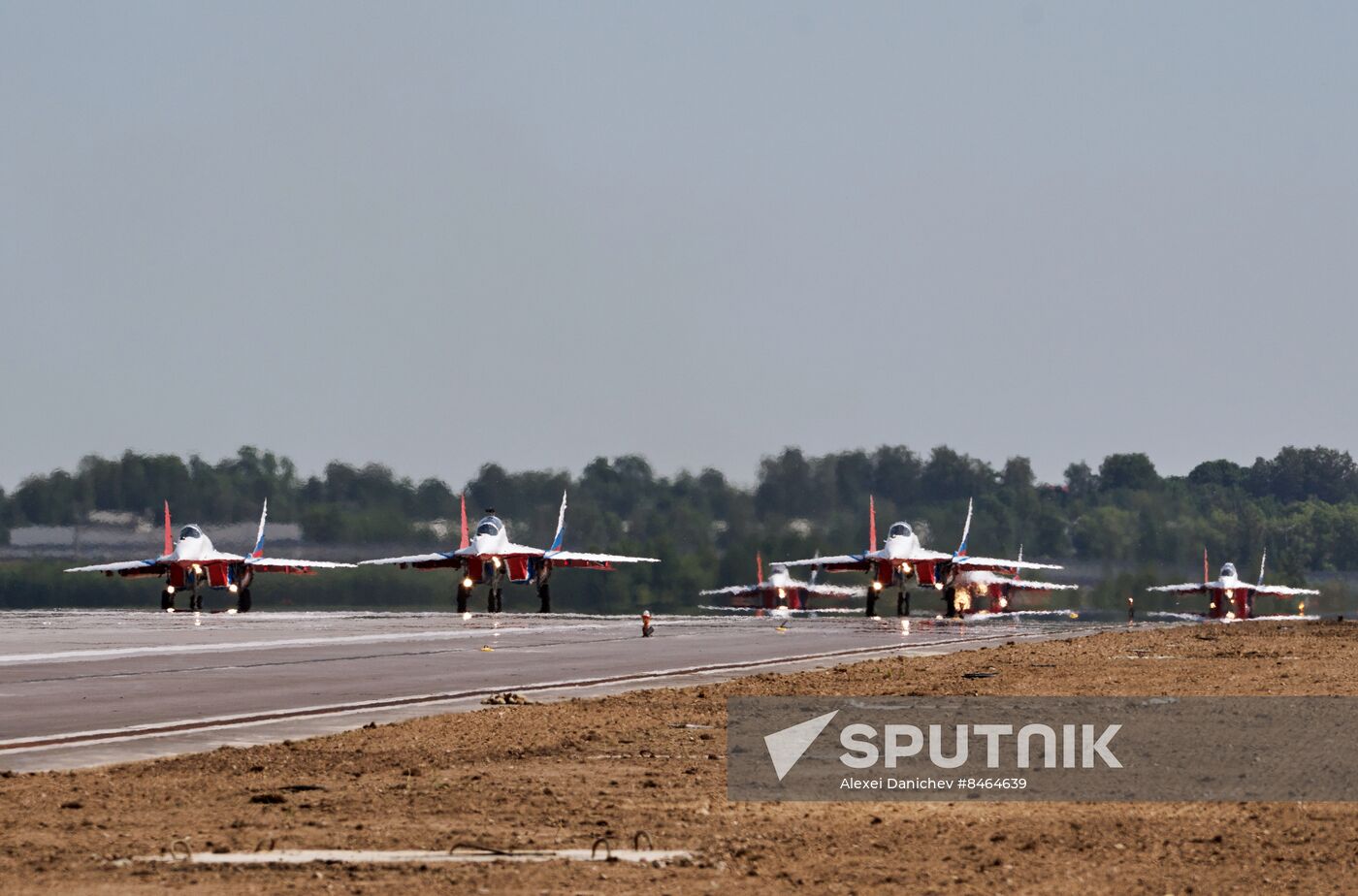 Russia Strizhi Aerobatic Team Training