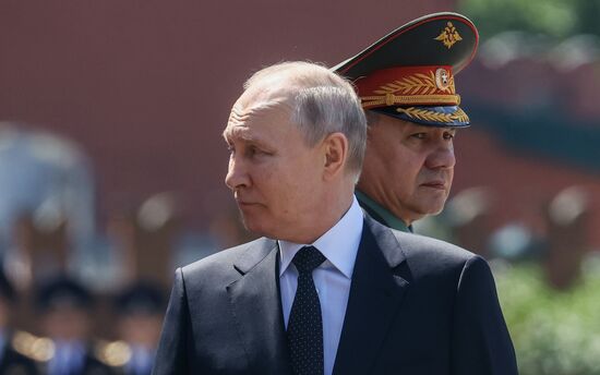 Russia Putin WWII Victims Remembrance Day Wreath Laying