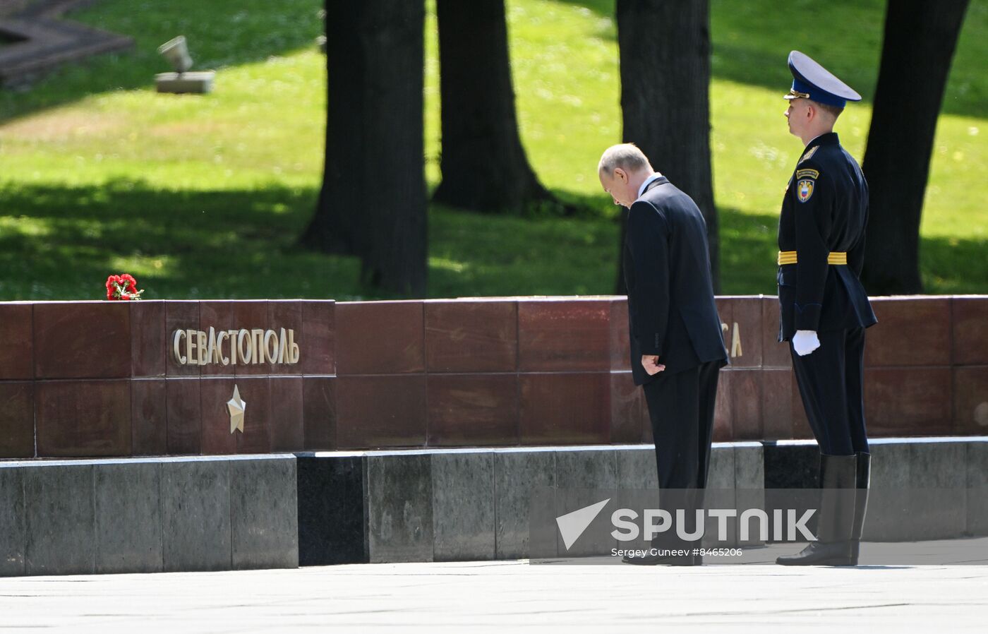 Russia Putin WWII Victims Remembrance Day Wreath Laying