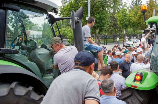 Moldova Farmers Protest