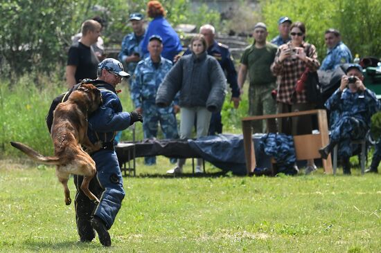 Russia Dog Handlers Competition