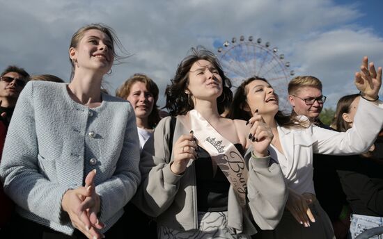 Russia Regions School Graduation