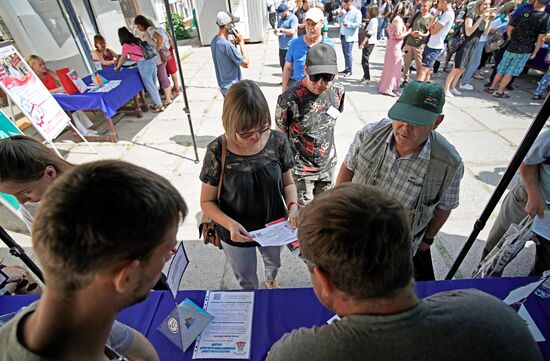 Russia DPR Job Fair