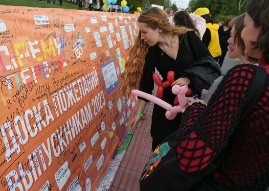 Russia Regions School Graduation