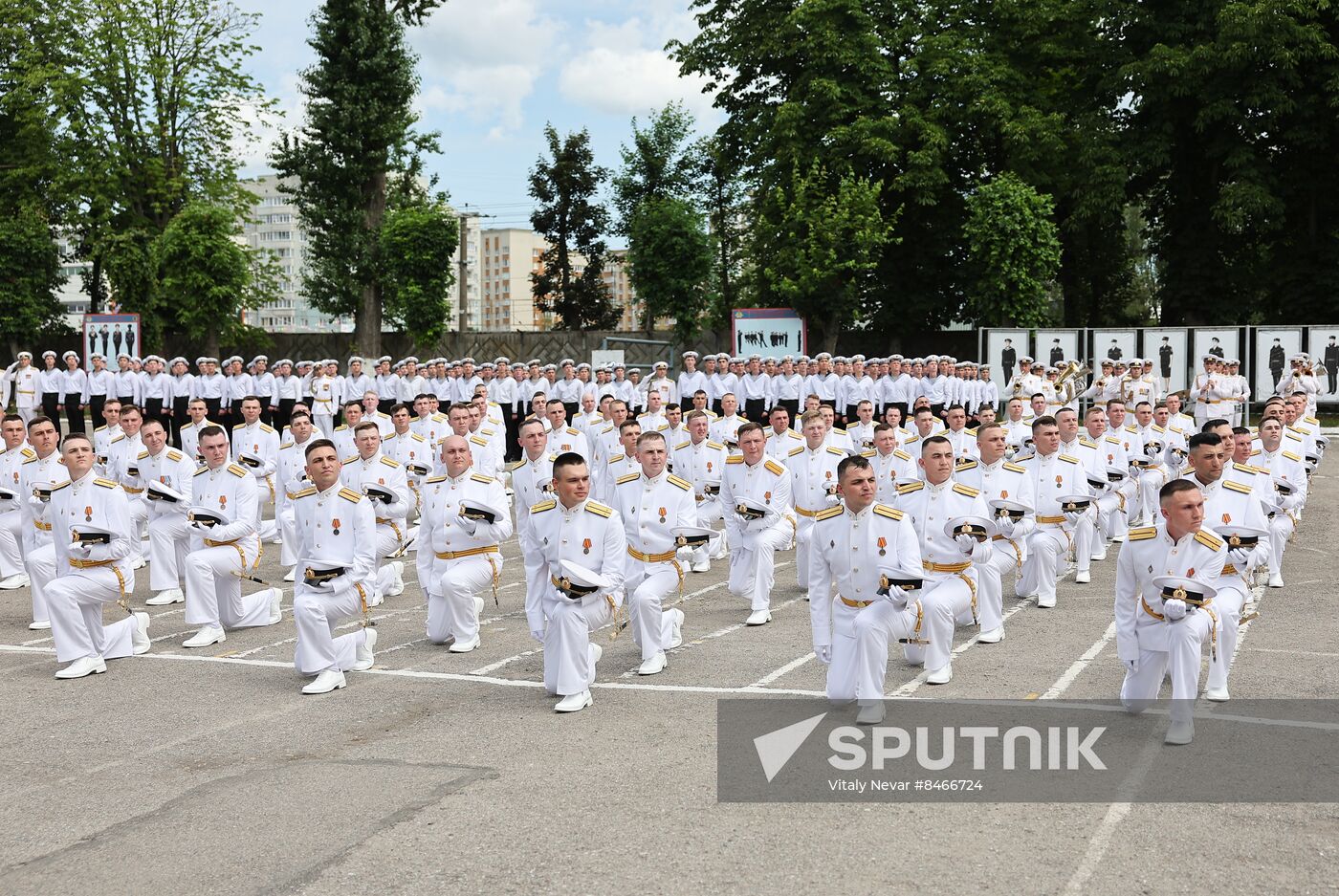 Russia Regions Graduation