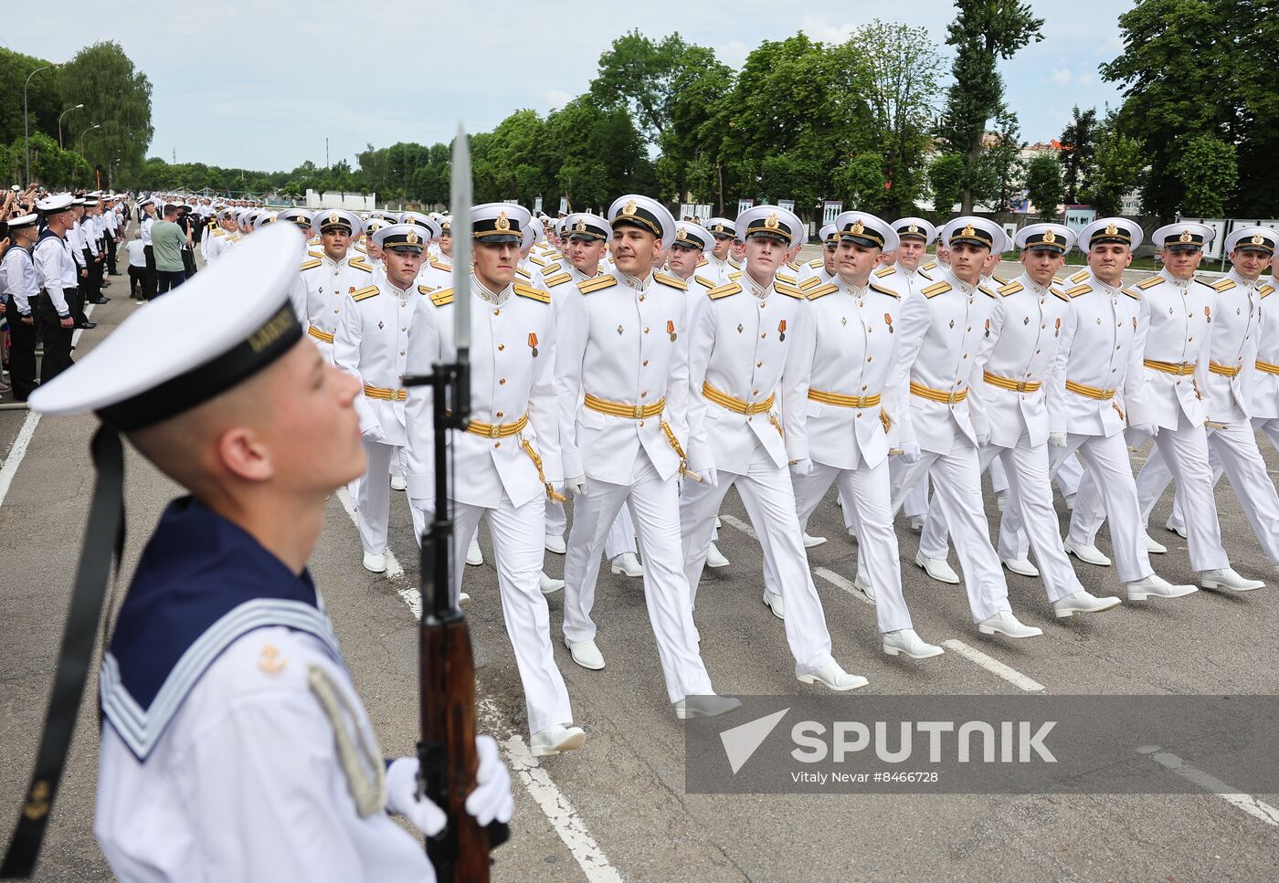 Russia Regions Graduation