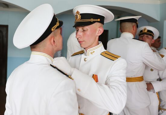 Russia Regions Graduation
