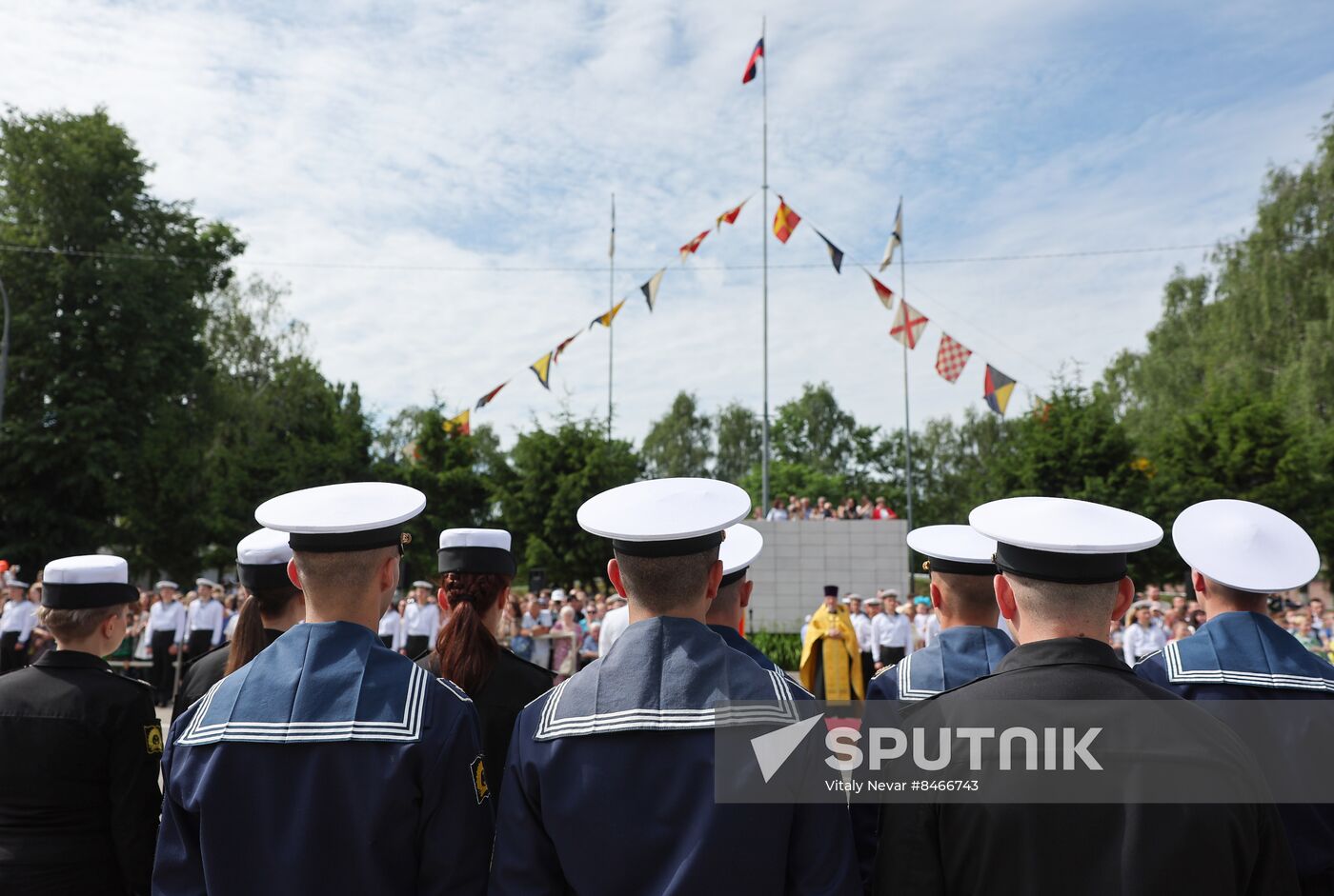 Russia Regions Graduation