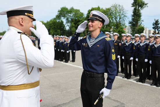 Russia Regions Graduation
