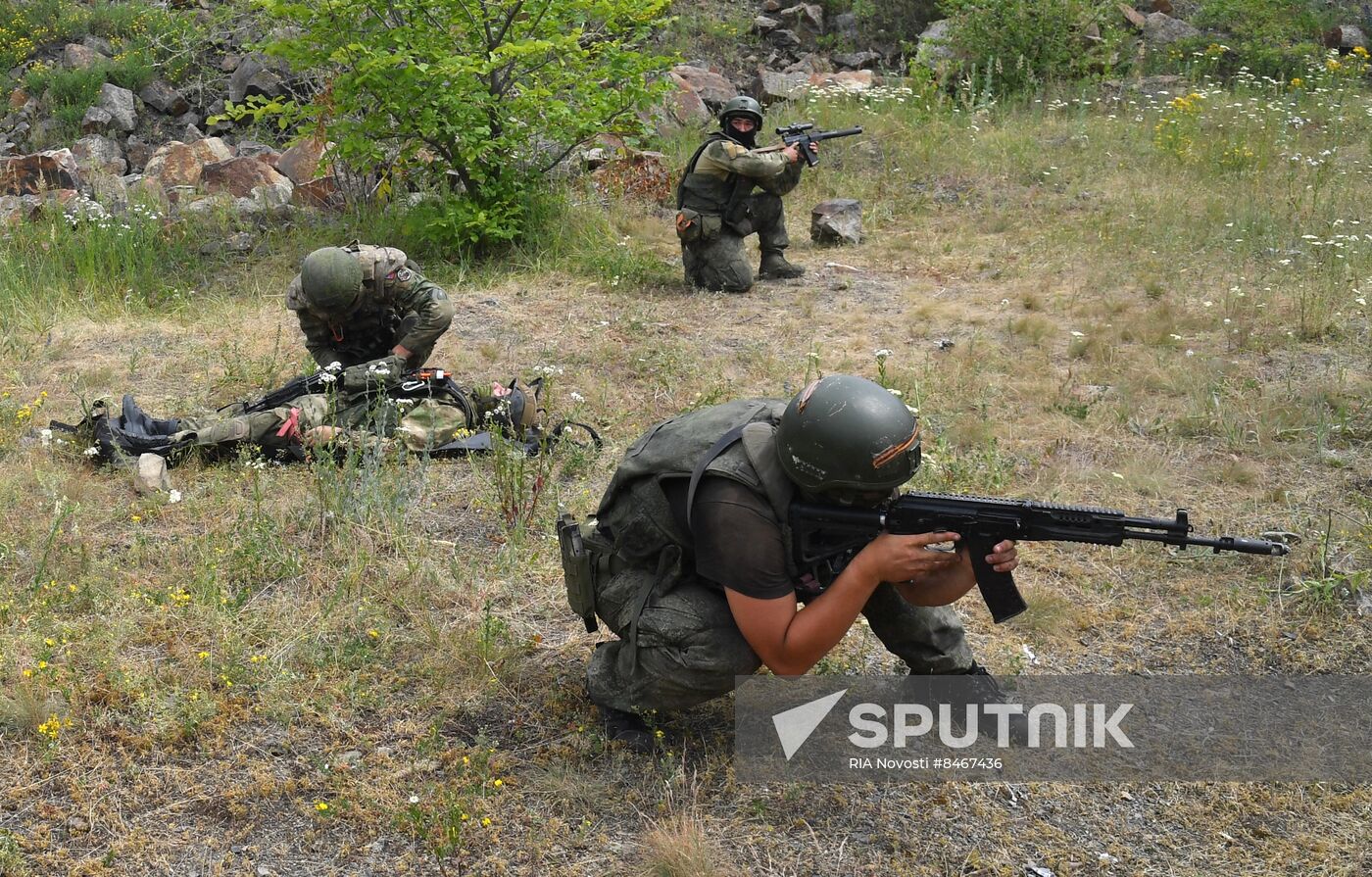 Russia Ukraine Military Operation Scouts Training