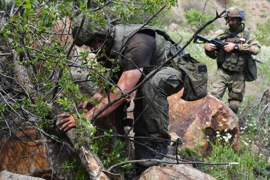 Russia Ukraine Military Operation Scouts Training