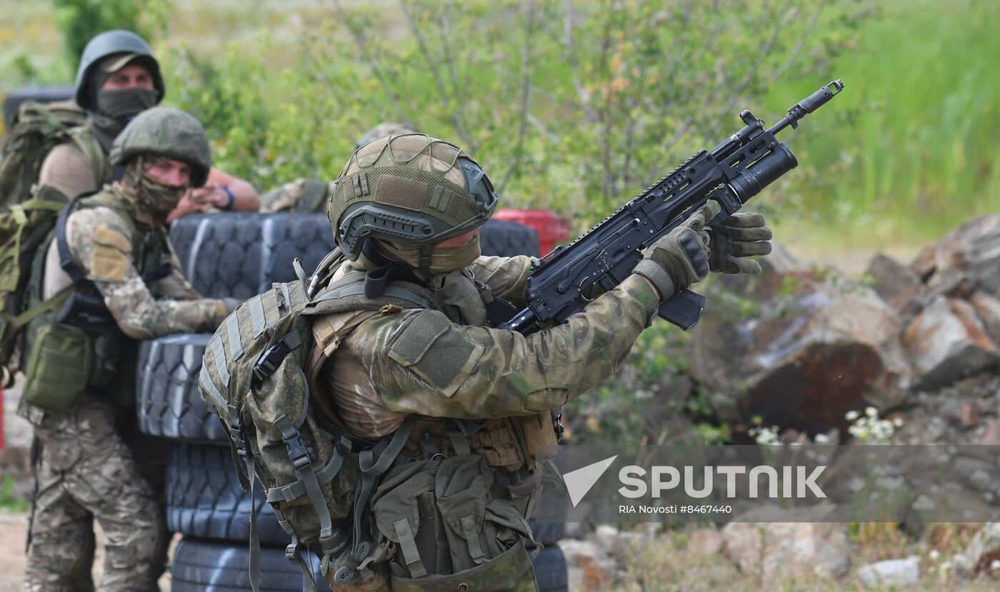 Russia Ukraine Military Operation Scouts Training
