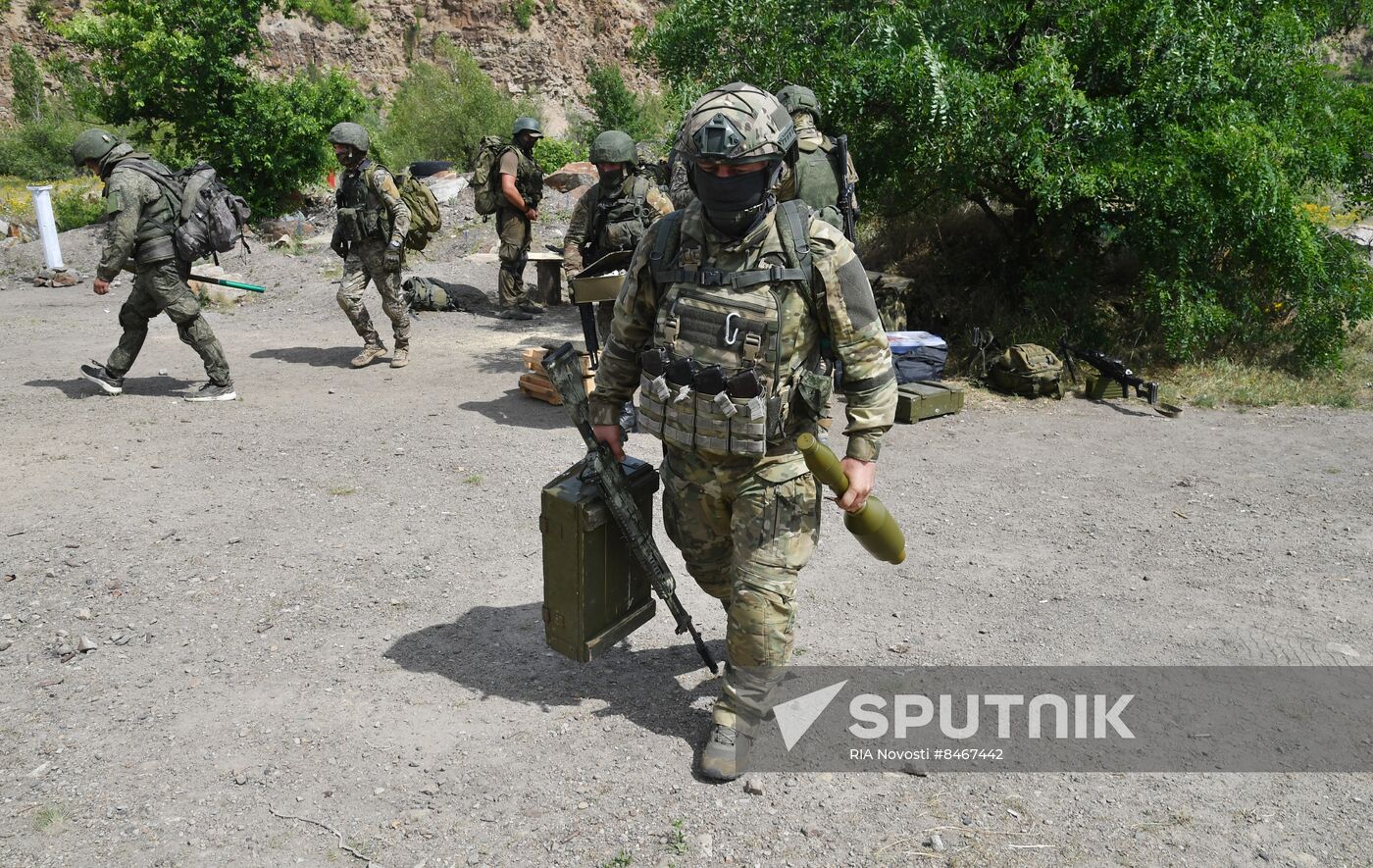 Russia Ukraine Military Operation Scouts Training