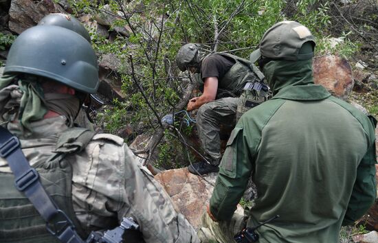 Russia Ukraine Military Operation Scouts Training