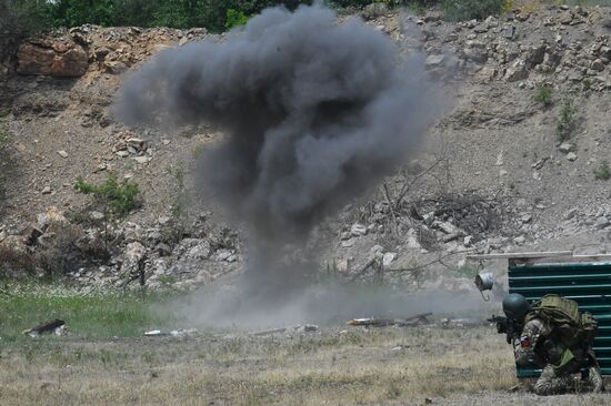 Russia Ukraine Military Operation Scouts Training