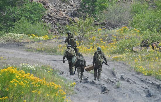 Russia Ukraine Military Operation Scouts Training