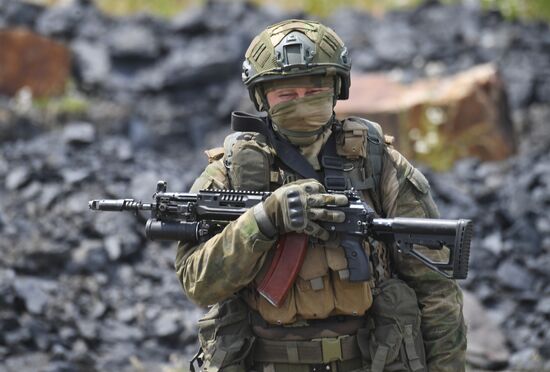 Russia Ukraine Military Operation Scouts Training