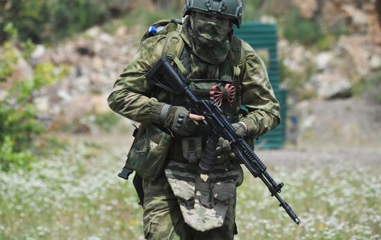 Russia Ukraine Military Operation Scouts Training
