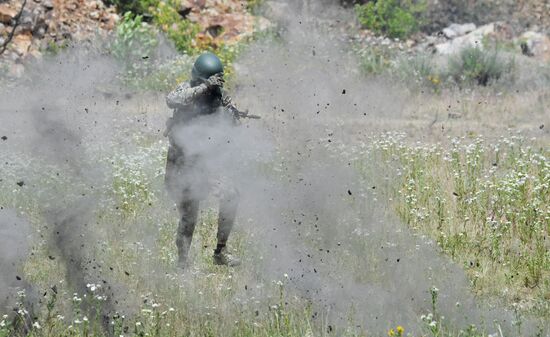 Russia Ukraine Military Operation Scouts Training