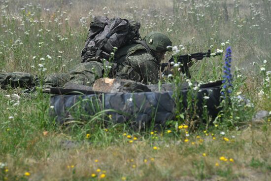 Russia Ukraine Military Operation Scouts Training