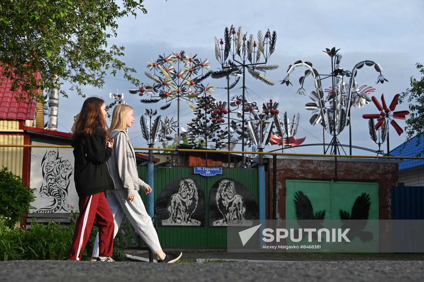 Russia Art Kinetic Sculptures