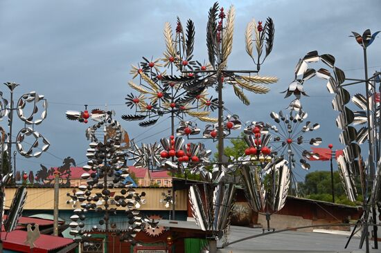 Russia Art Kinetic Sculptures