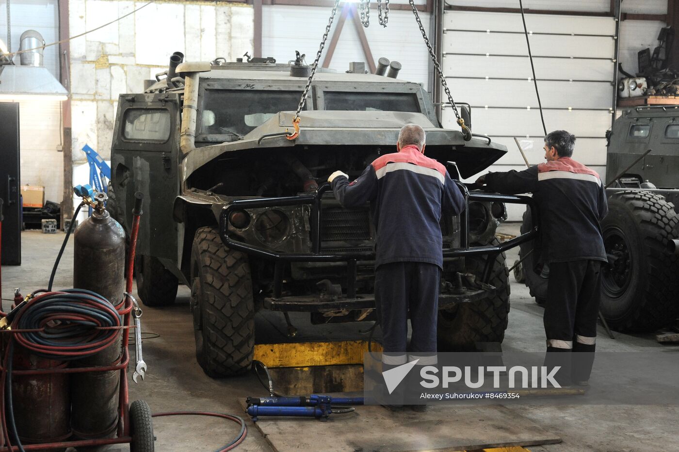 Russia Ukraine Military Operation Equipment Repair