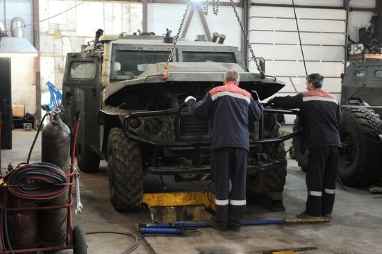 Russia Ukraine Military Operation Equipment Repair