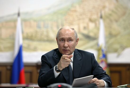Russia Putin North Caucasian Federal District