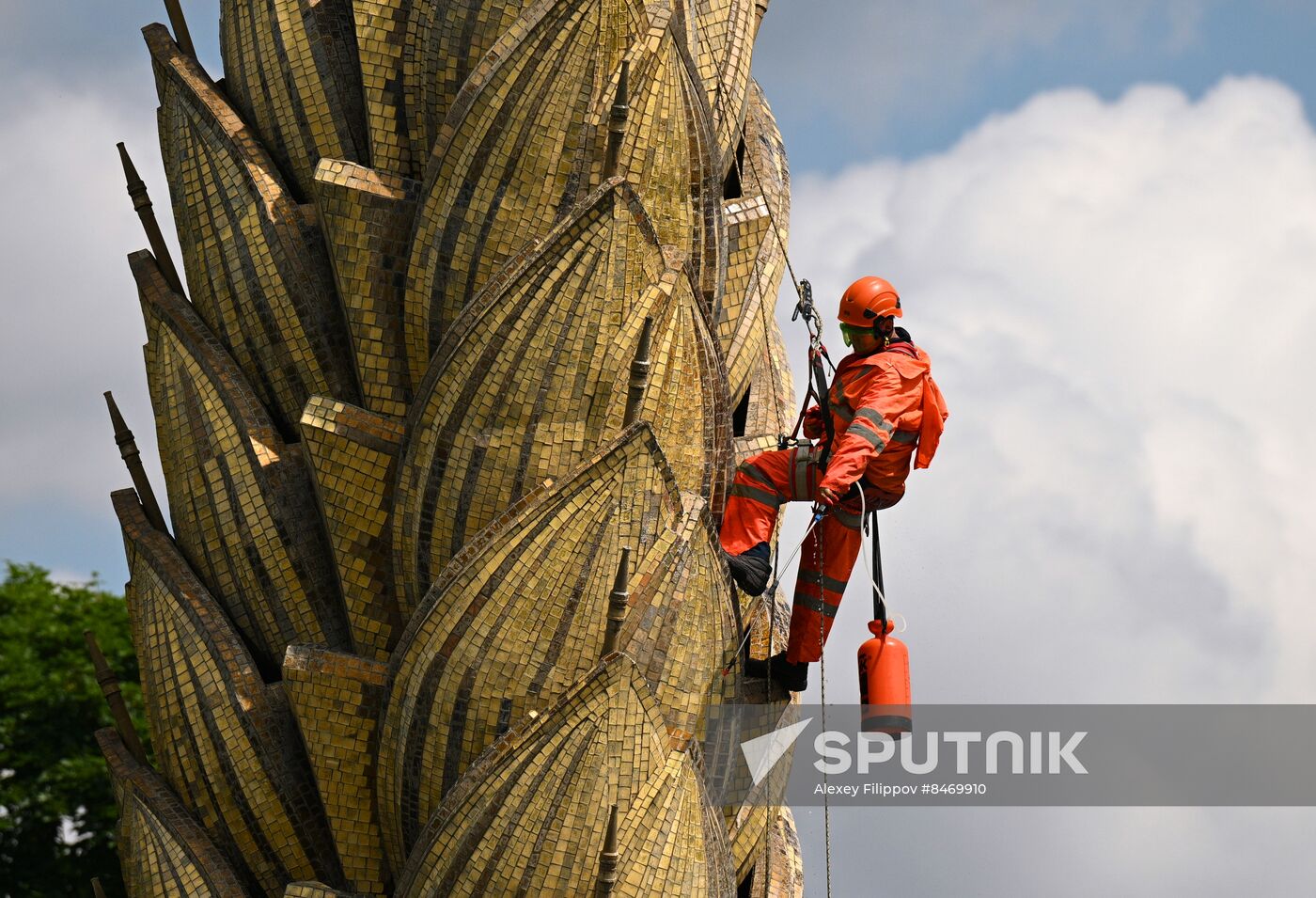 Russia Fountains Maintenance