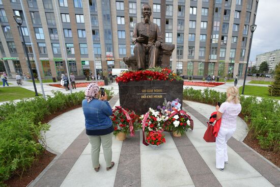 Russia Ho Chi Minh Monument Unveiling