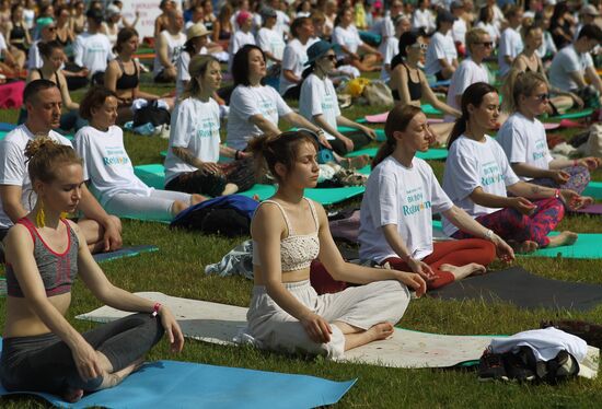 Russia Yoga Day
