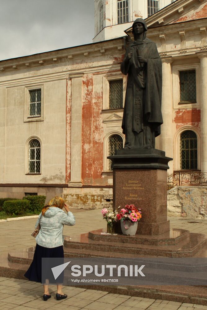 Monument to Holy Blessed Princess Anna Kashinskaya