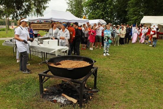 Kasha festival in Kashin