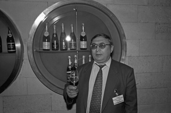 Presentation of Russian sparkling wine Old Traditions