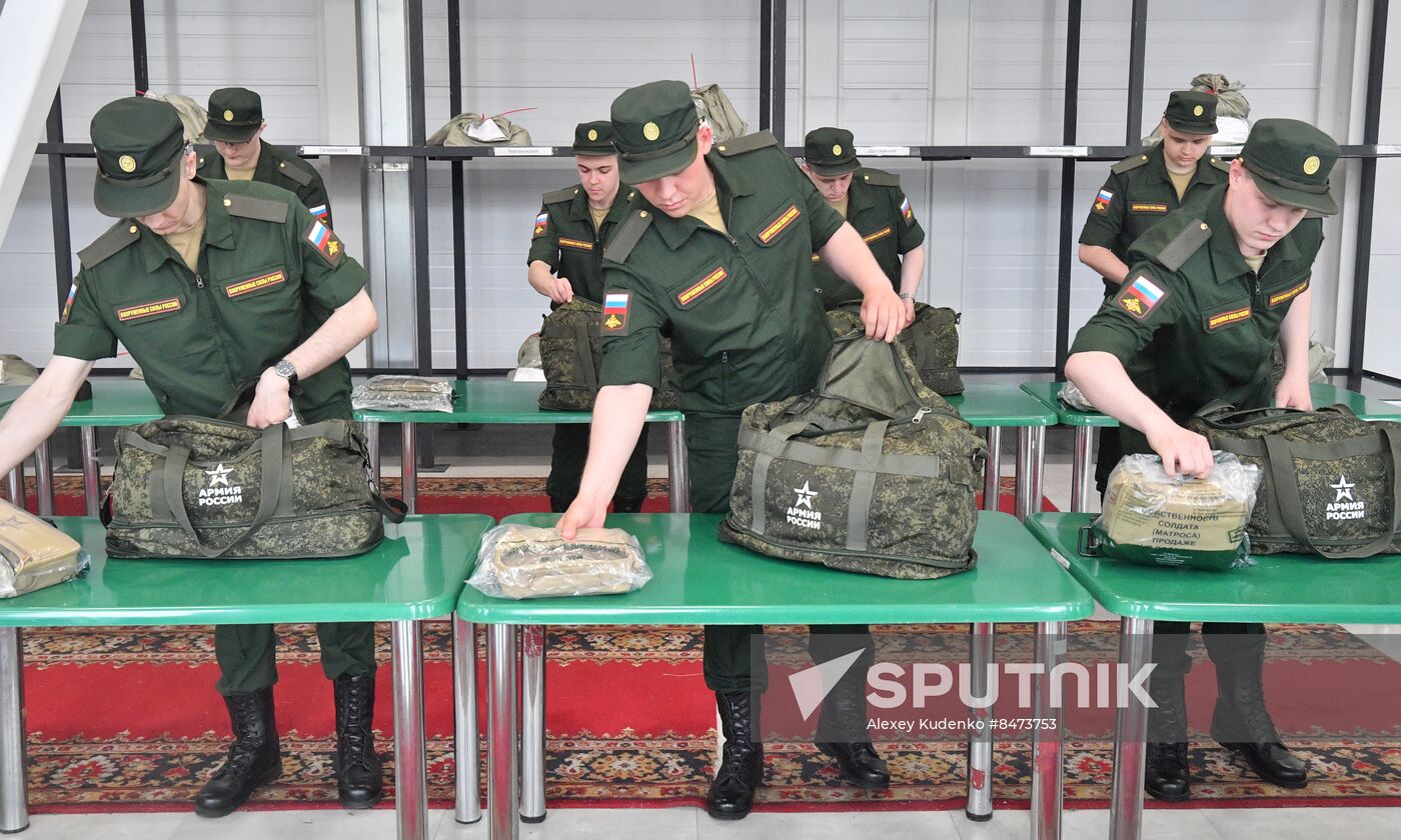 Russia Defence Conscripts