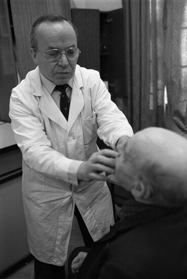 Cancer surgeon Yevgeny Stranadko