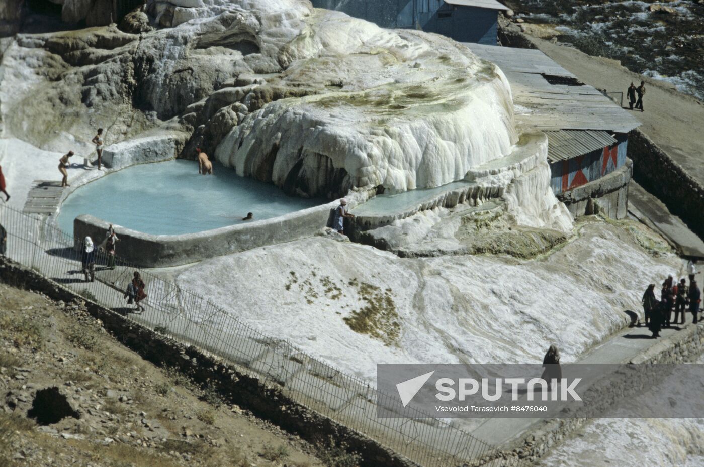 Garmchashma hot mineral springs