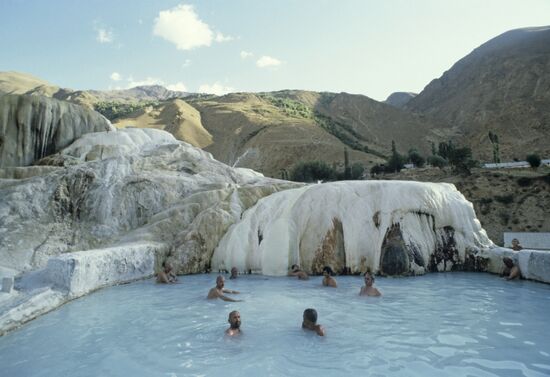 Garmchashma hot mineral springs