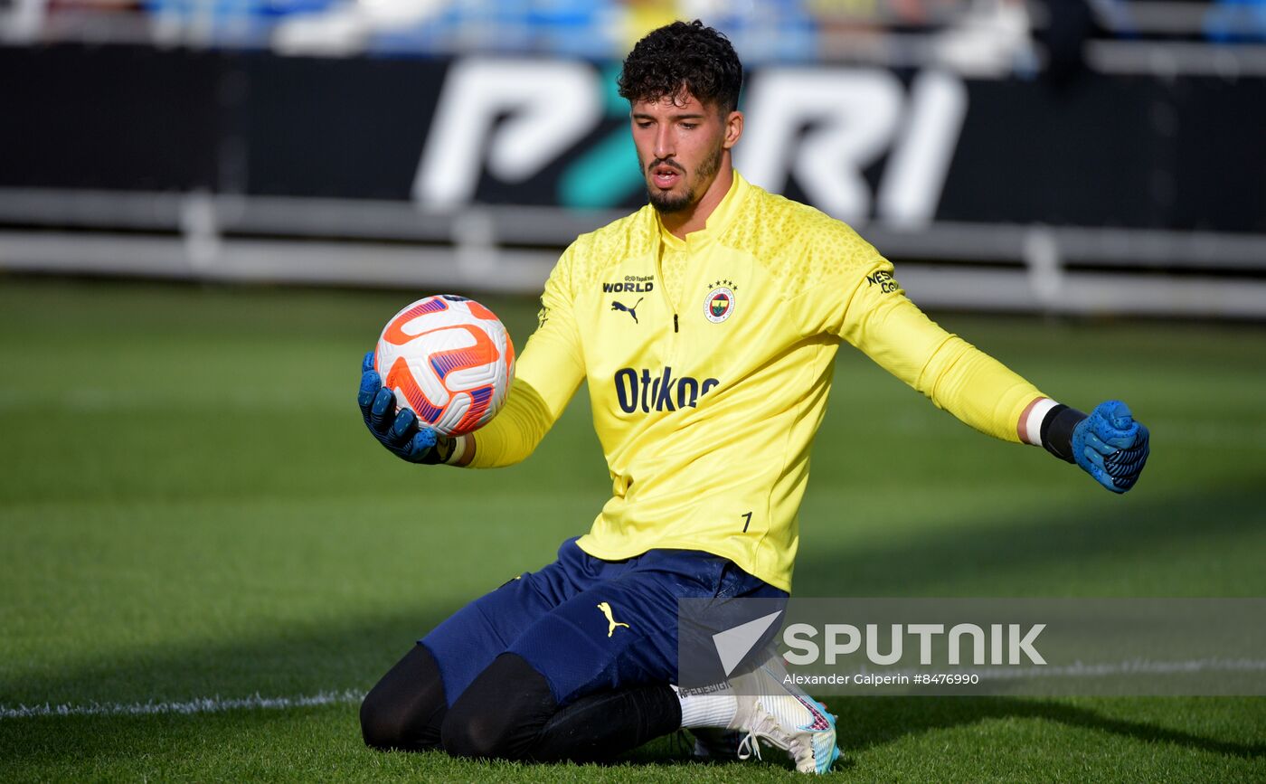 Russia Soccer PARI Premier Cup Fenerbahce - Crvena Zvezda