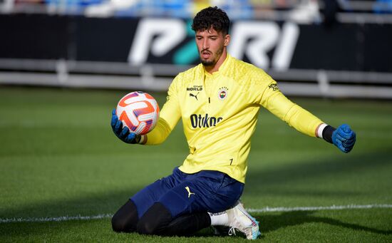 Russia Soccer PARI Premier Cup Fenerbahce - Crvena Zvezda