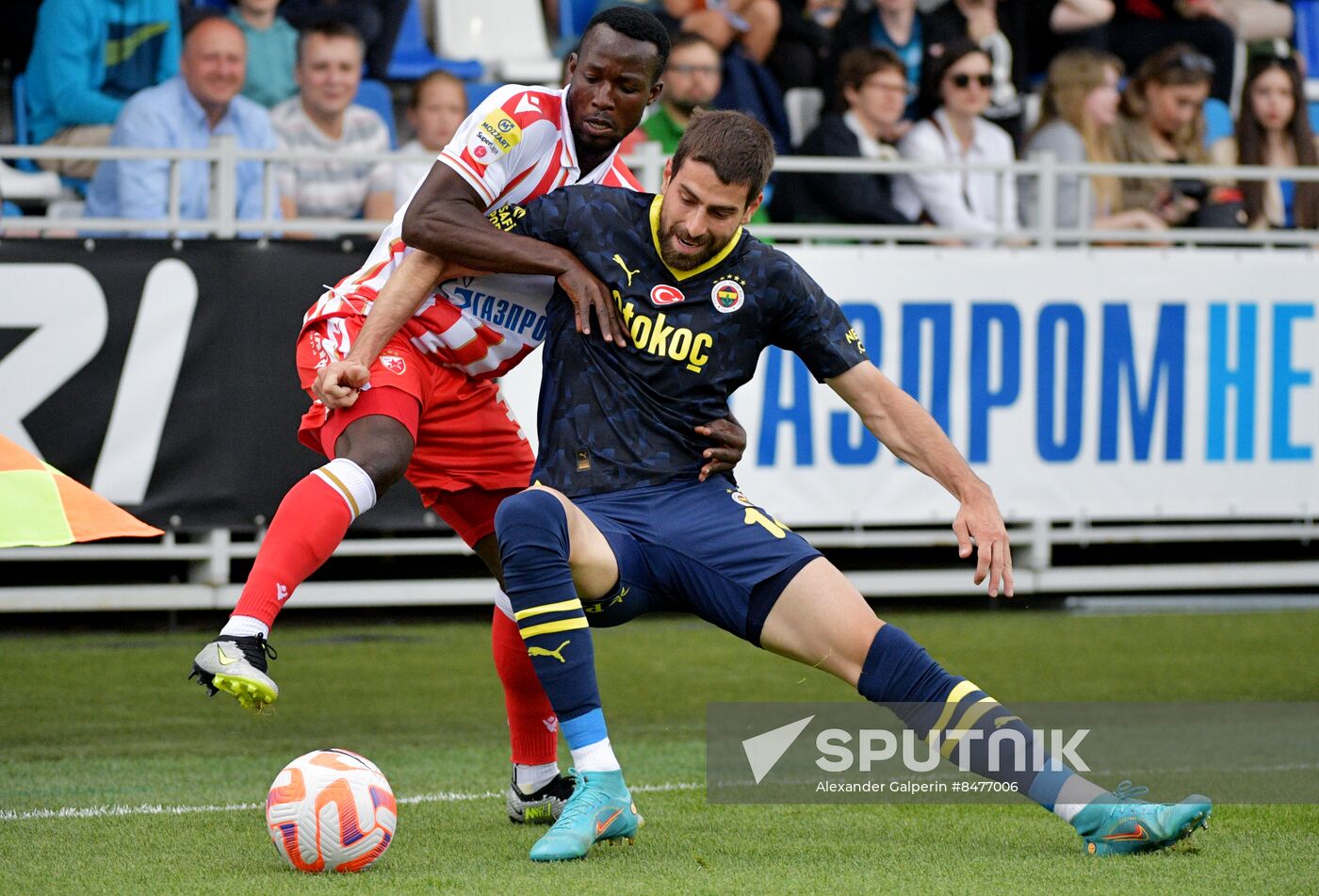 Russia Soccer PARI Premier Cup Fenerbahce - Crvena Zvezda