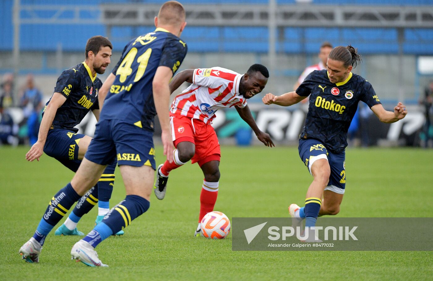 Russia Soccer PARI Premier Cup Fenerbahce - Crvena Zvezda