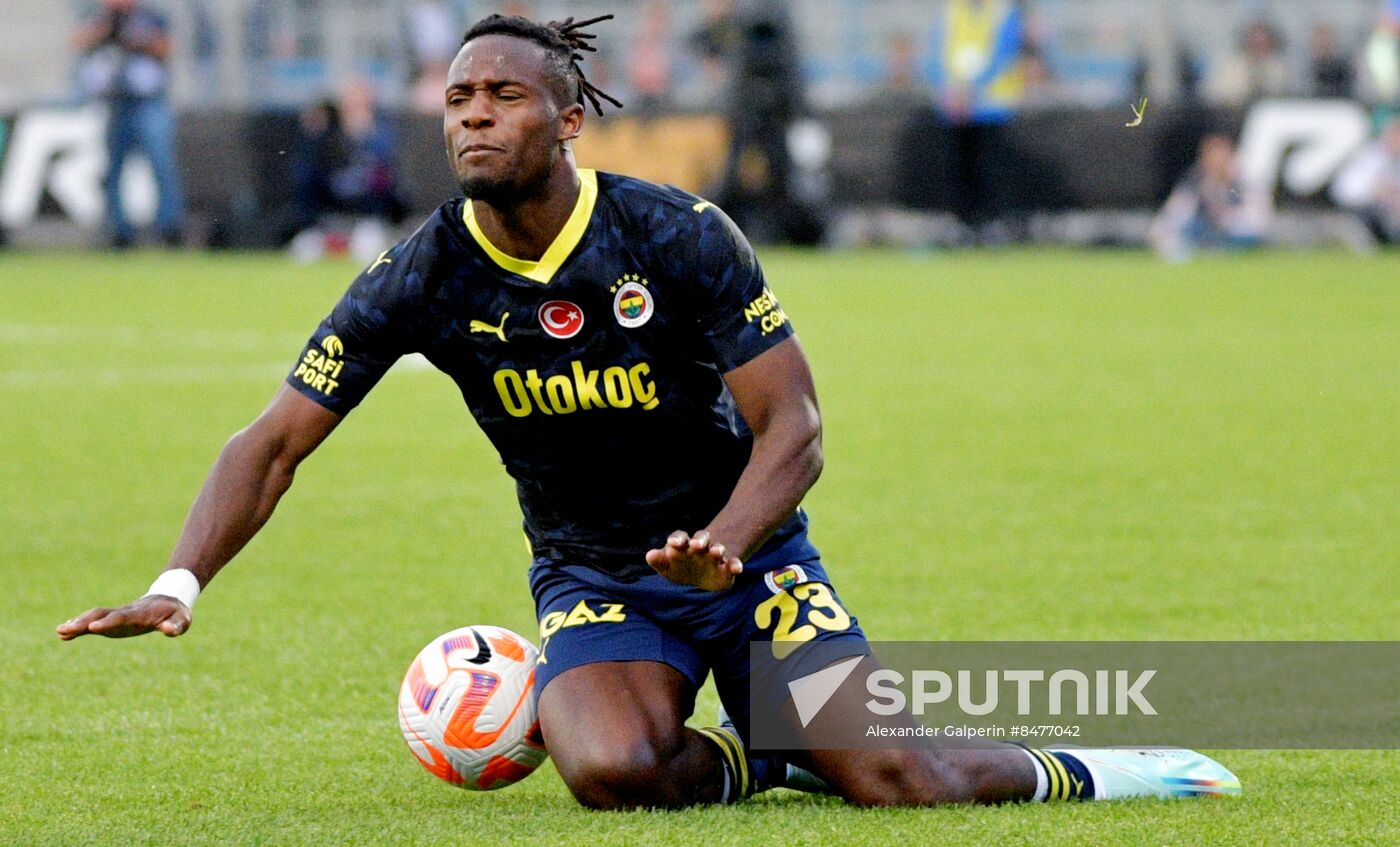 Russia Soccer PARI Premier Cup Fenerbahce - Crvena Zvezda