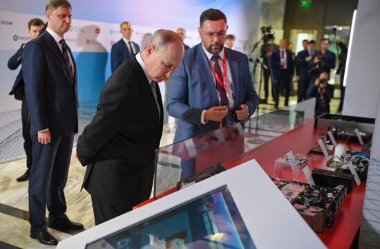 Russia Putin Future Technologies Forum